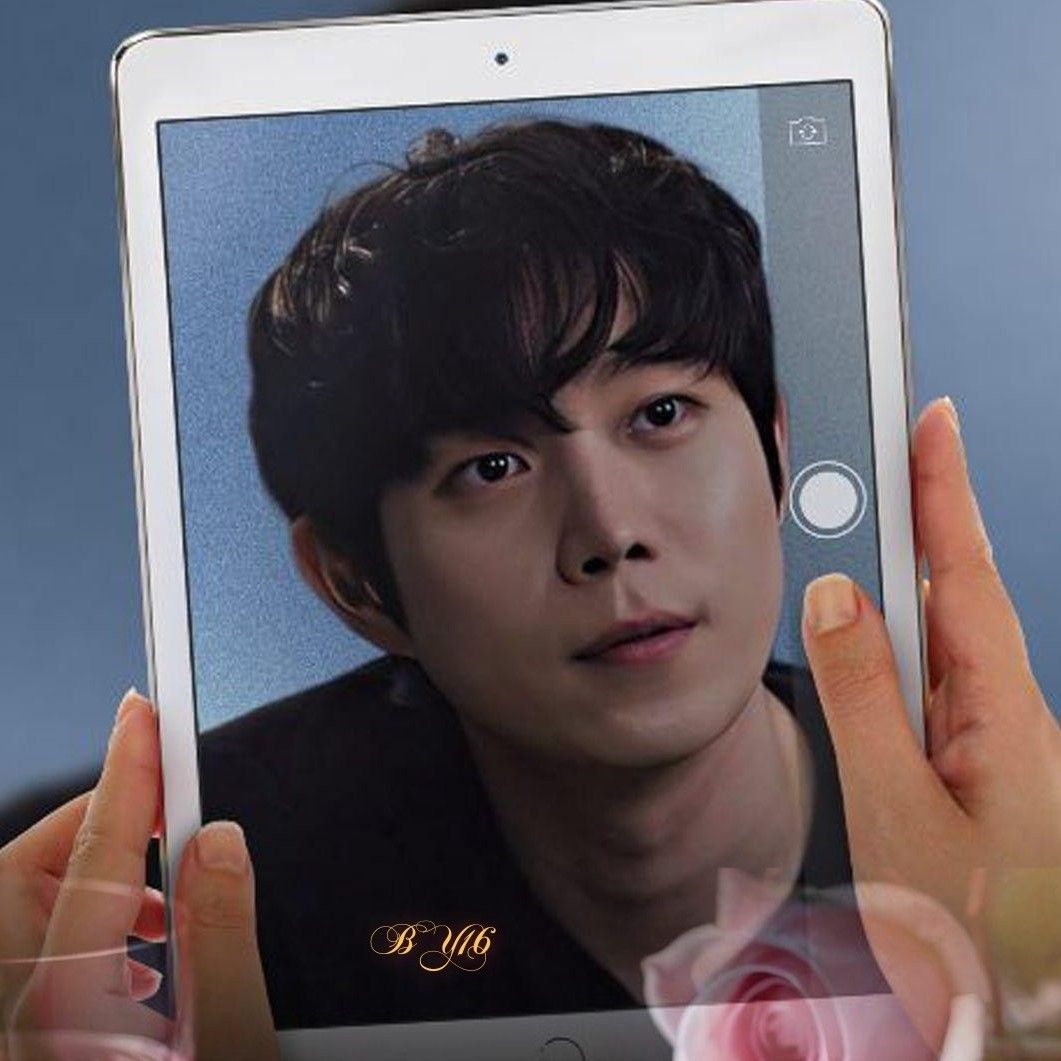 A moment captured by a fan of Kim Youngdae