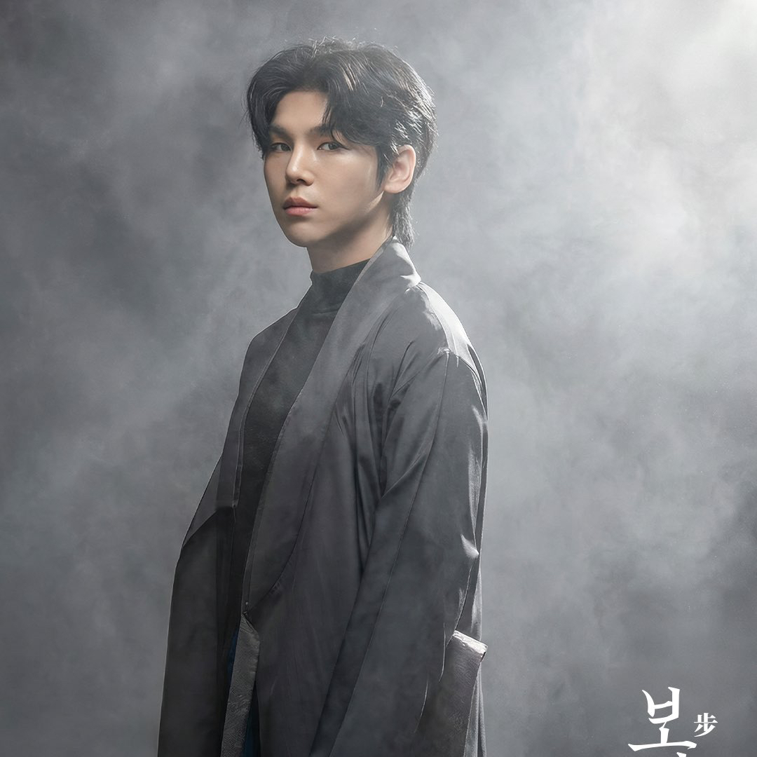 A moment captured by a fan of Kim Junsu (1991)