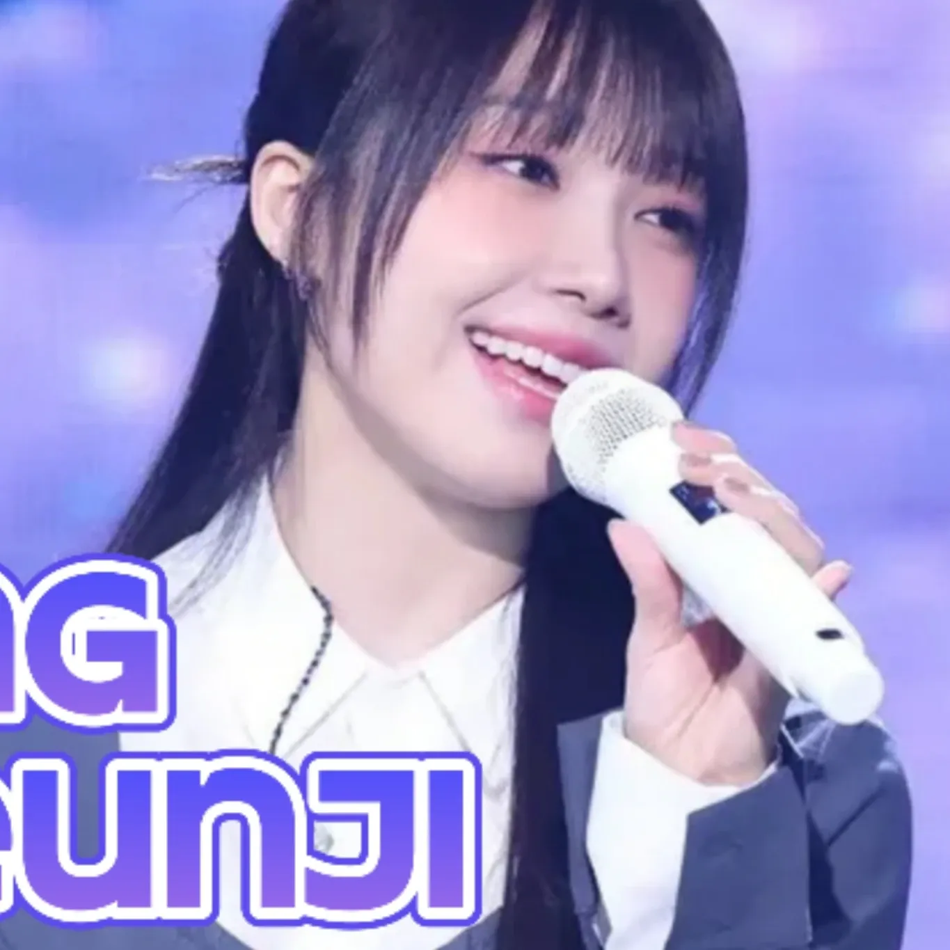 Behind-the-scenes cut of Jung Eunji