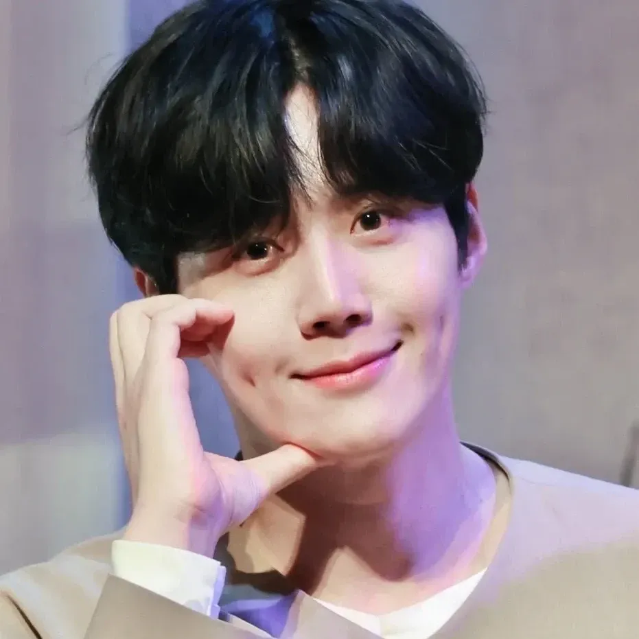 Recent activity shot of Kim Seonho