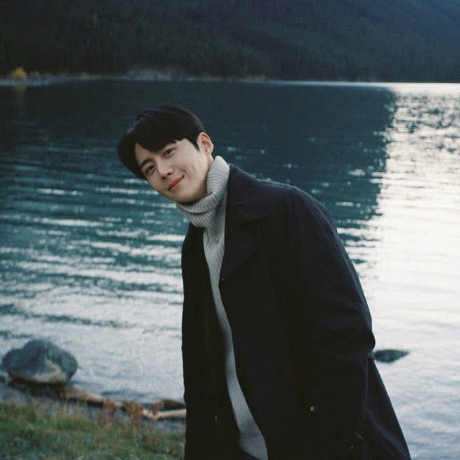 Behind-the-scenes cut of Kim Seonho