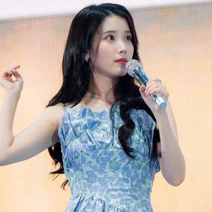 Behind-the-scenes cut of IU