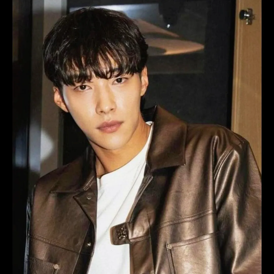 A moment captured by a fan of Woo Dohwan