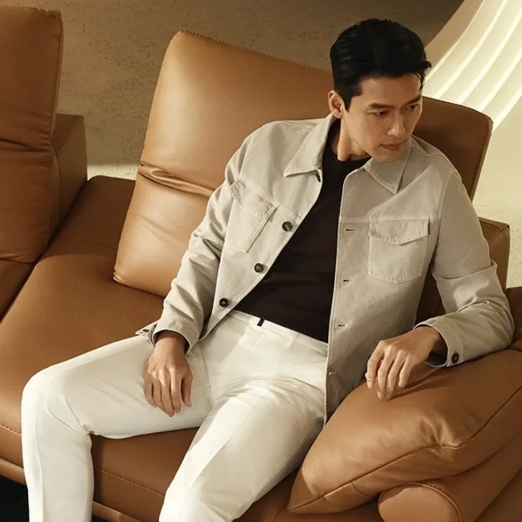 Latest photo of Hyun Bin