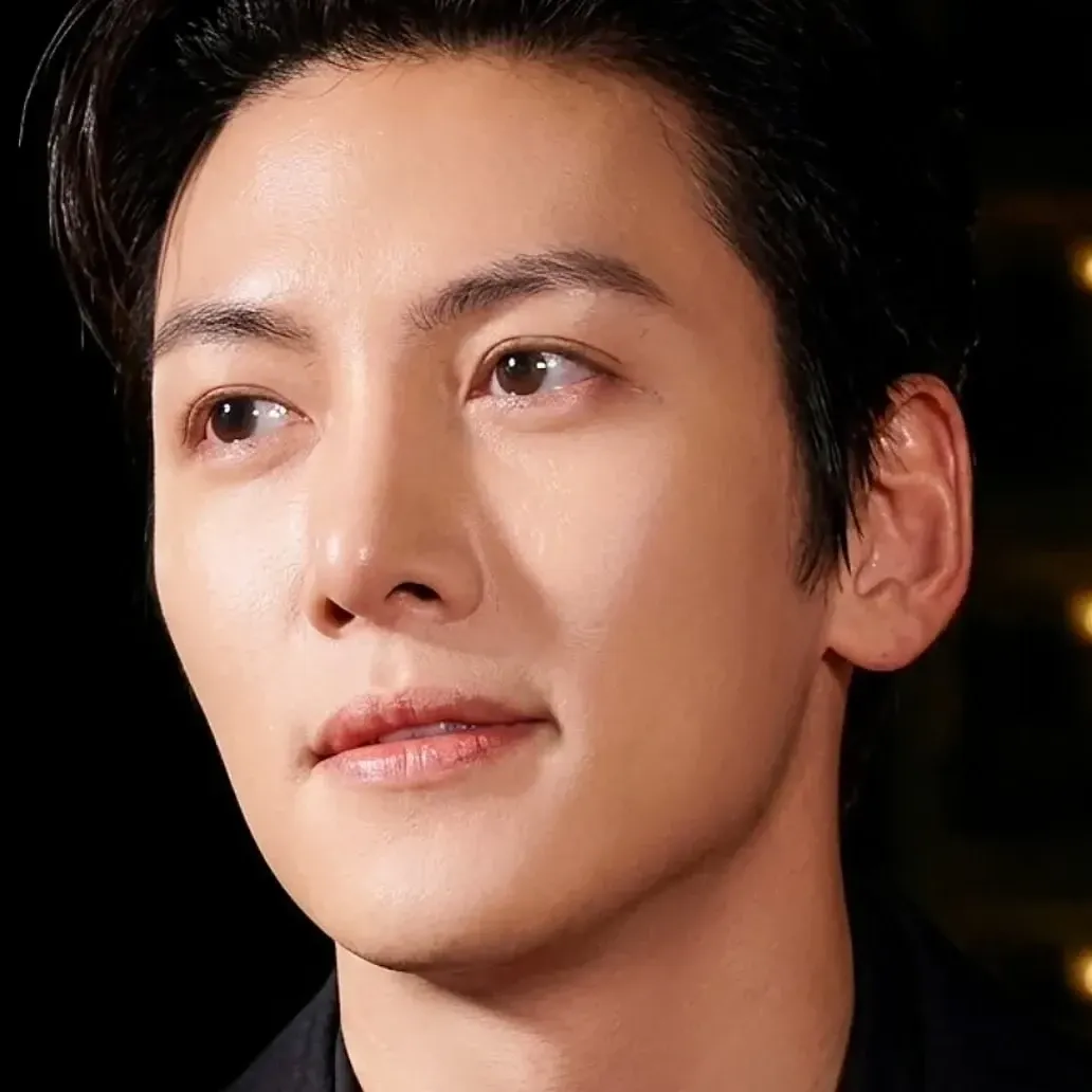 지창욱 최근 활동샷
