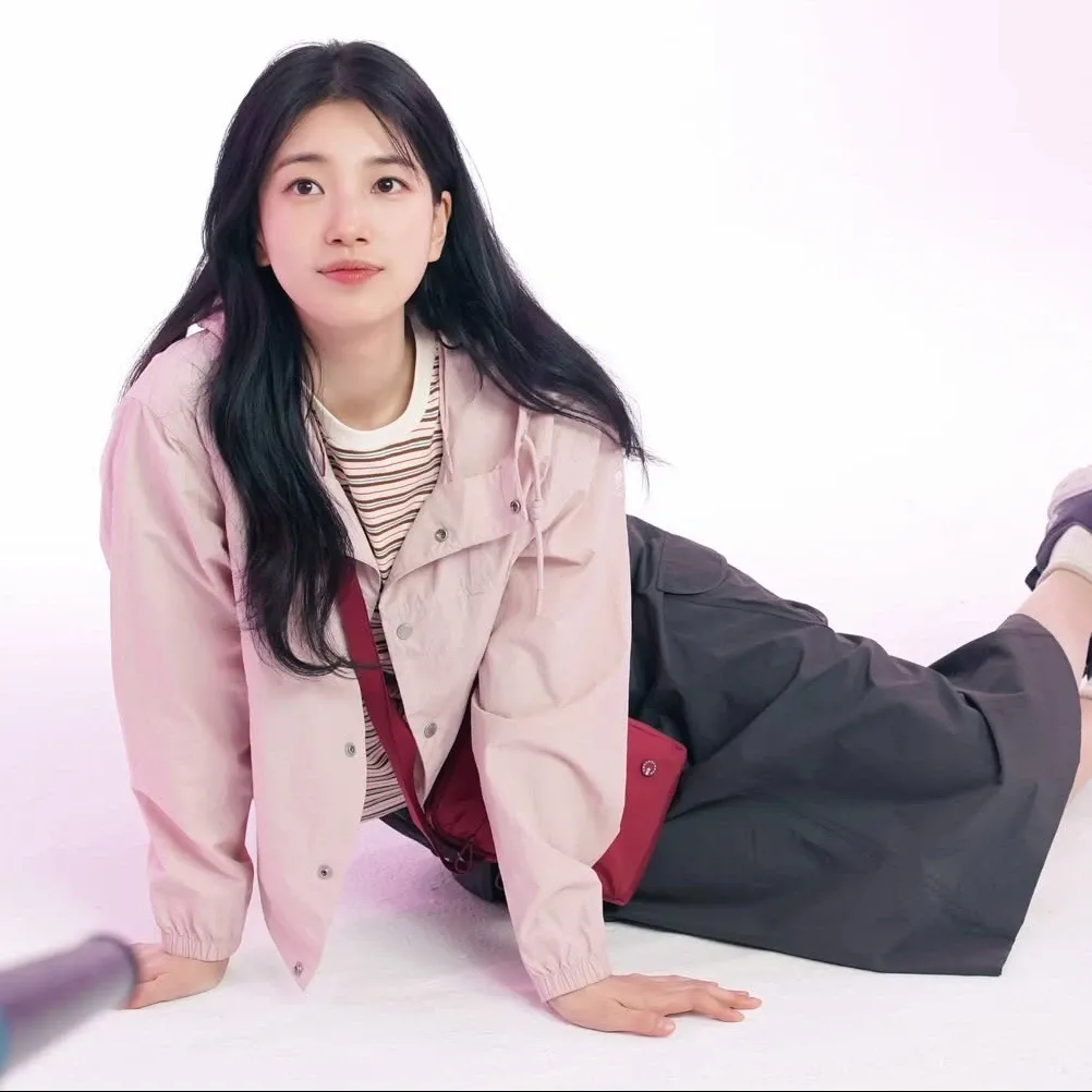 Recent activity shot of Bae Suzy