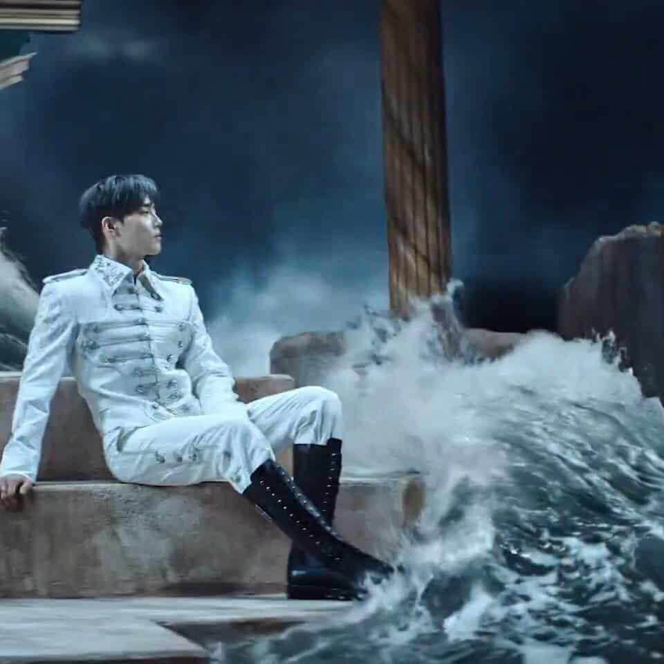 粉絲拍下的Suho瞬間