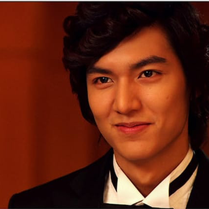 Latest photo of Lee Minho