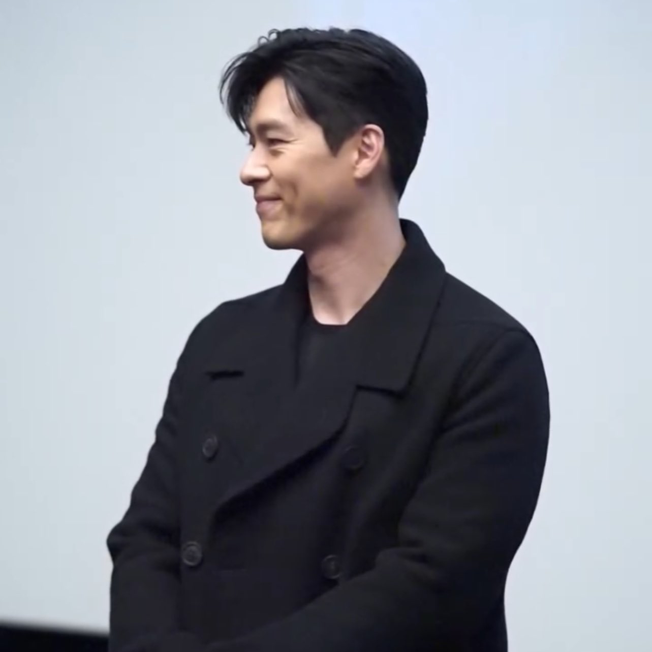 Cuplikan di balik layar dari Hyun Bin