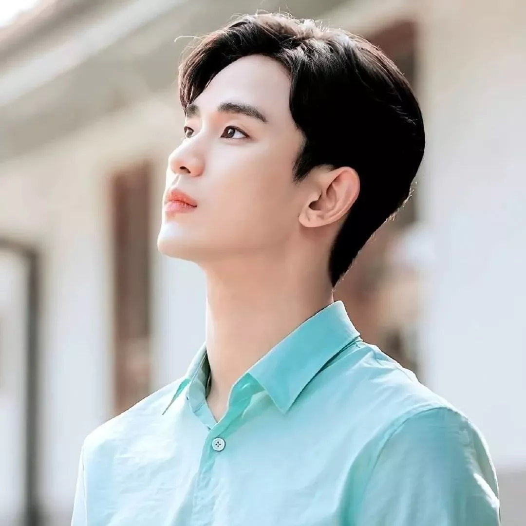 Behind-the-scenes cut of Kim Soohyun