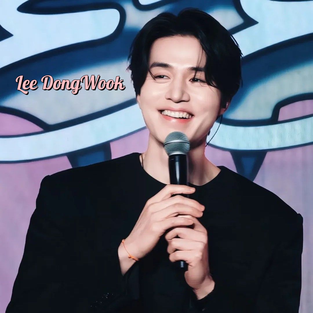 Recent activity shot of Lee Dongwook