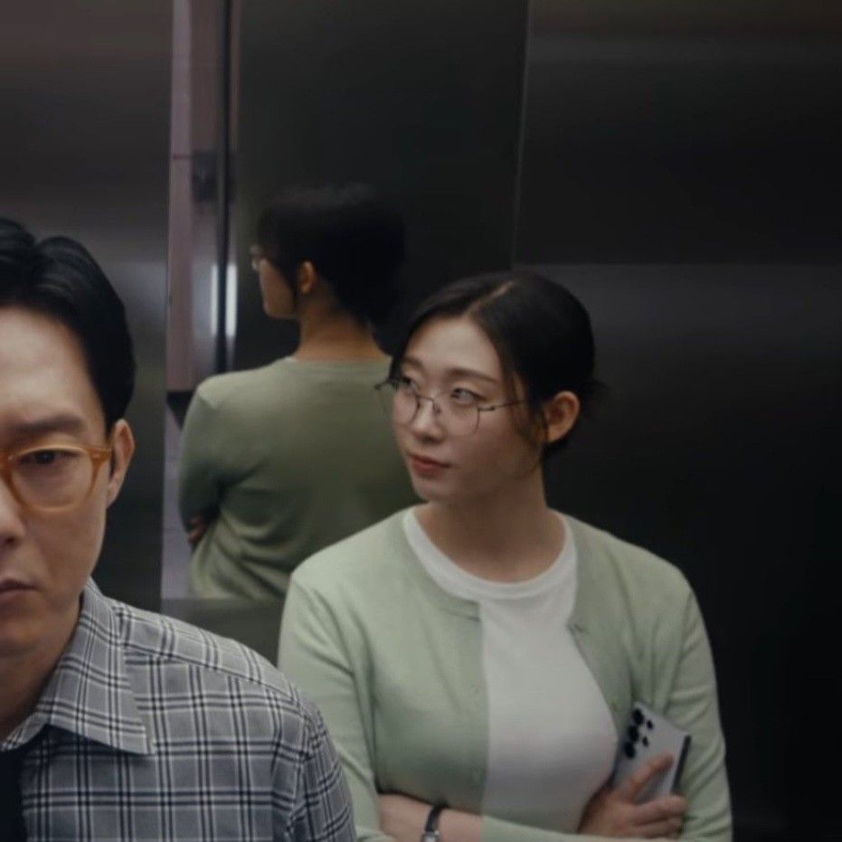 Behind-the-scenes cut of Han Yeji