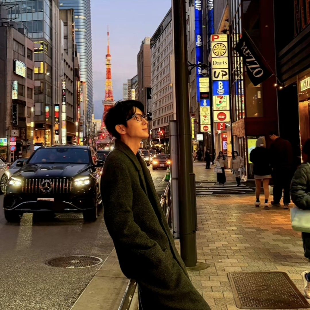 Latest photo of Lee Joongi