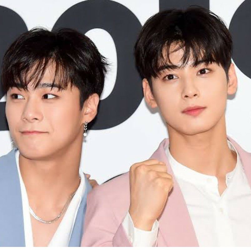 Latest photo of Cha Eunwoo