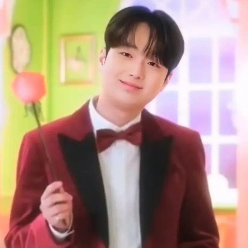 Foto terbaru dari Lee Chanwon