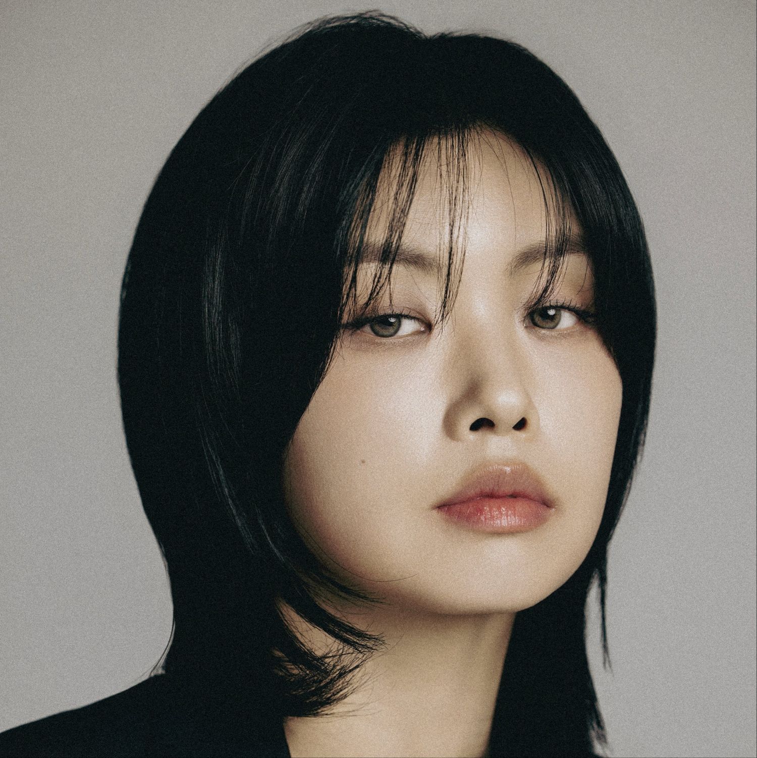 Behind-the-scenes cut of Aiki