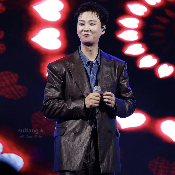 Latest photo of Song Minjun