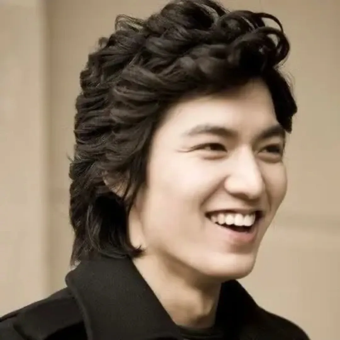 Recent activity shot of Lee Minho