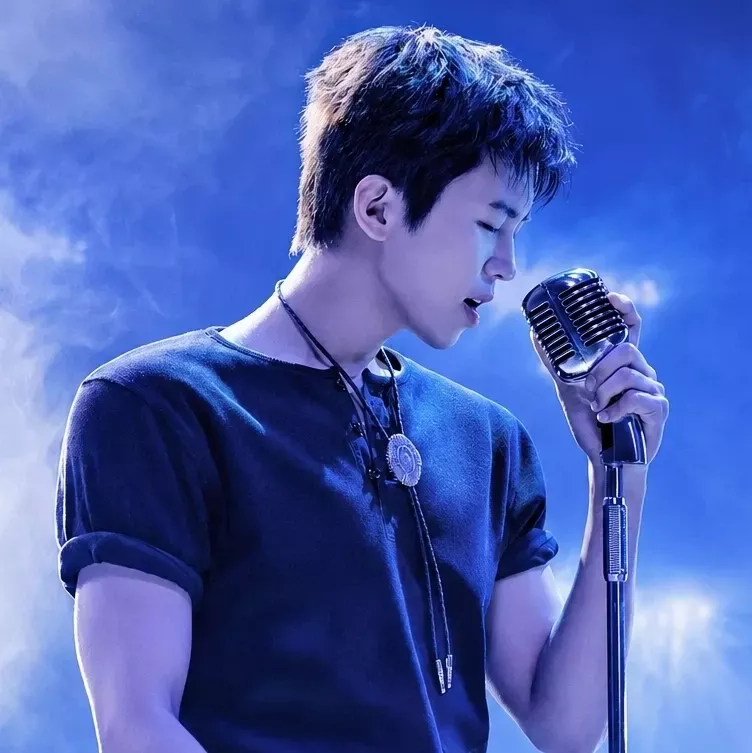 Behind-the-scenes cut of Lim Youngwoong