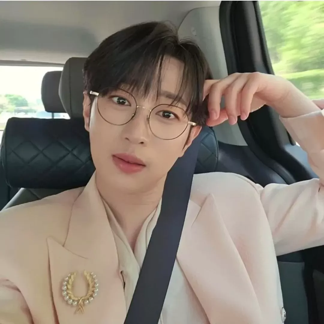 안성훈 최근 활동샷