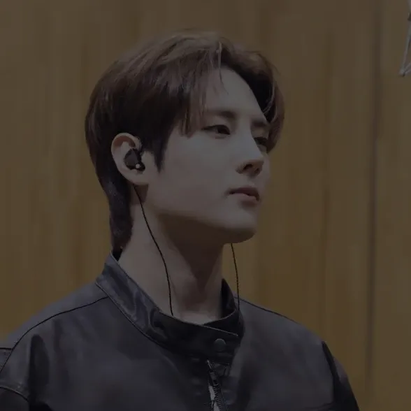 지금 주목받는 셀럽 게시글