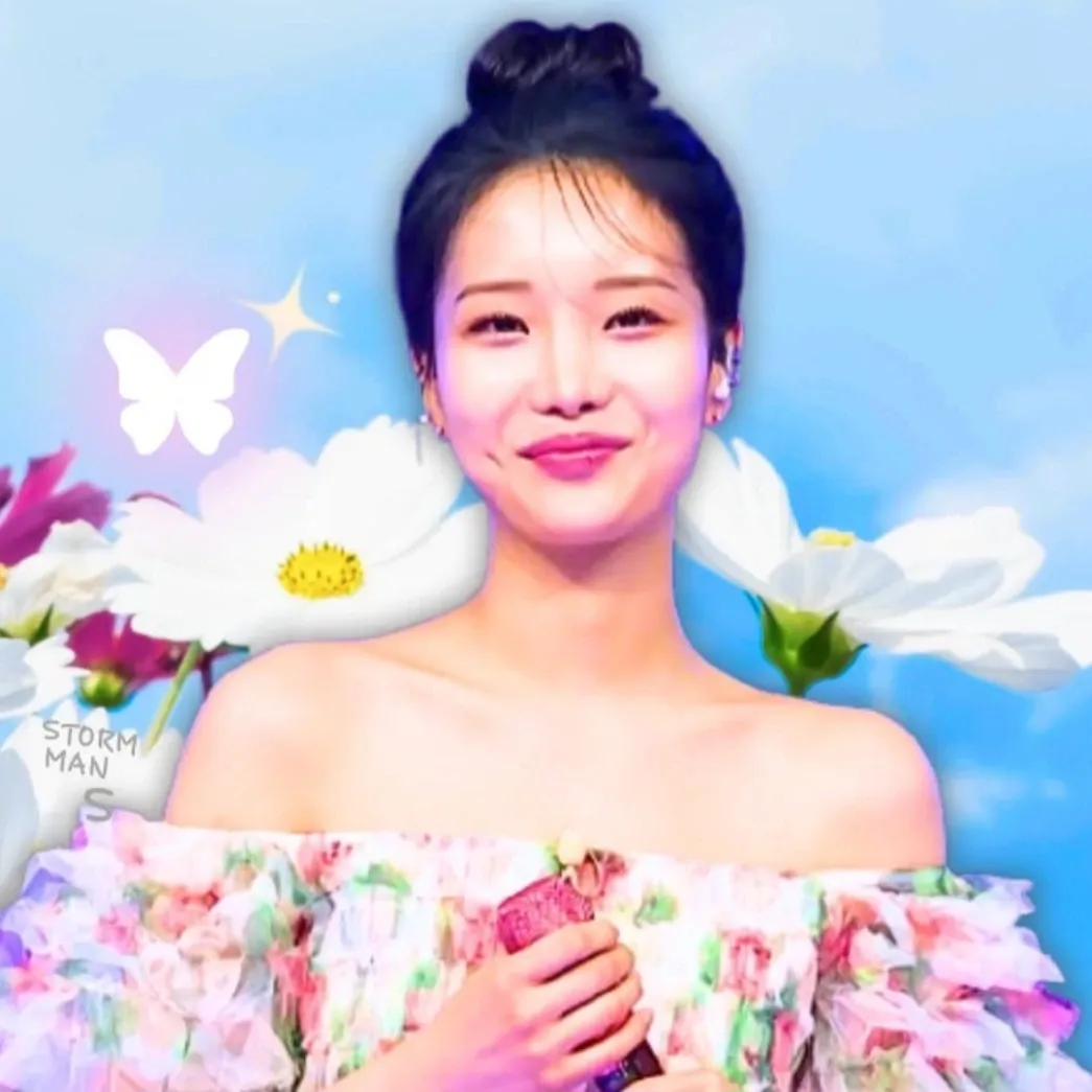 Recent activity shot of Kim Soyeon (2004)