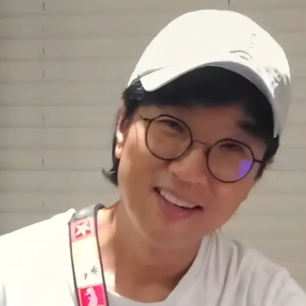 Bak Changgeun的最新照片