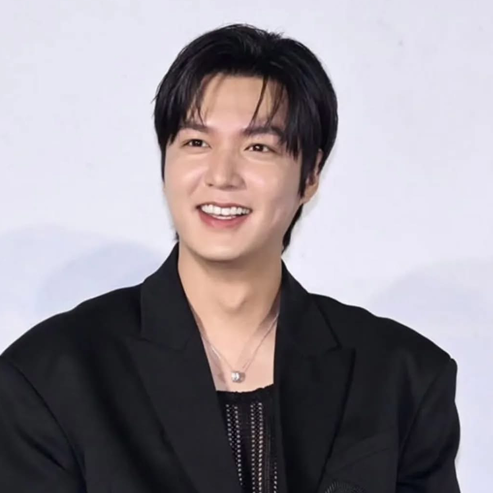 粉絲拍下的李敏鎬瞬間