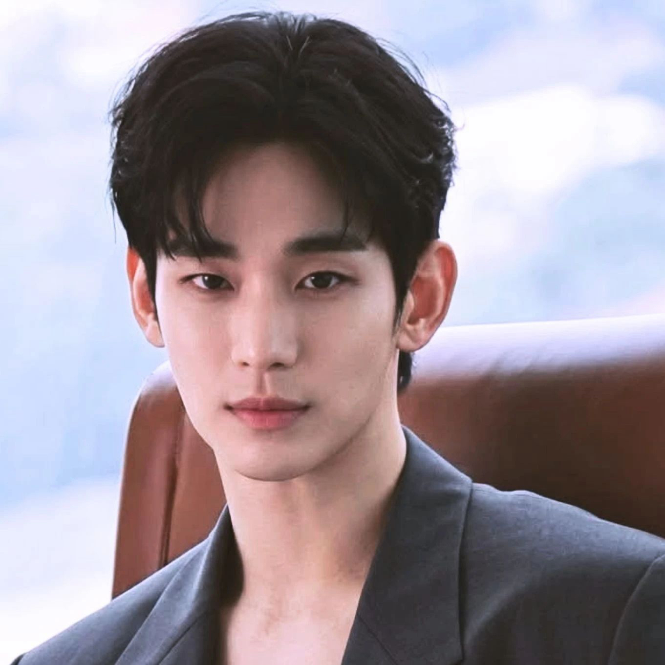 Behind-the-scenes cut of Kim Soohyun
