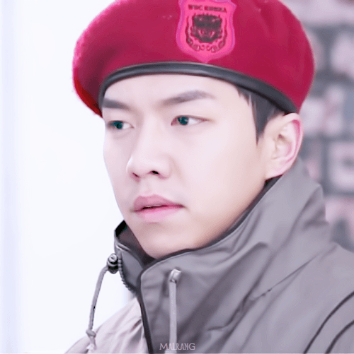 Foto terbaru dari Lee Seunggi