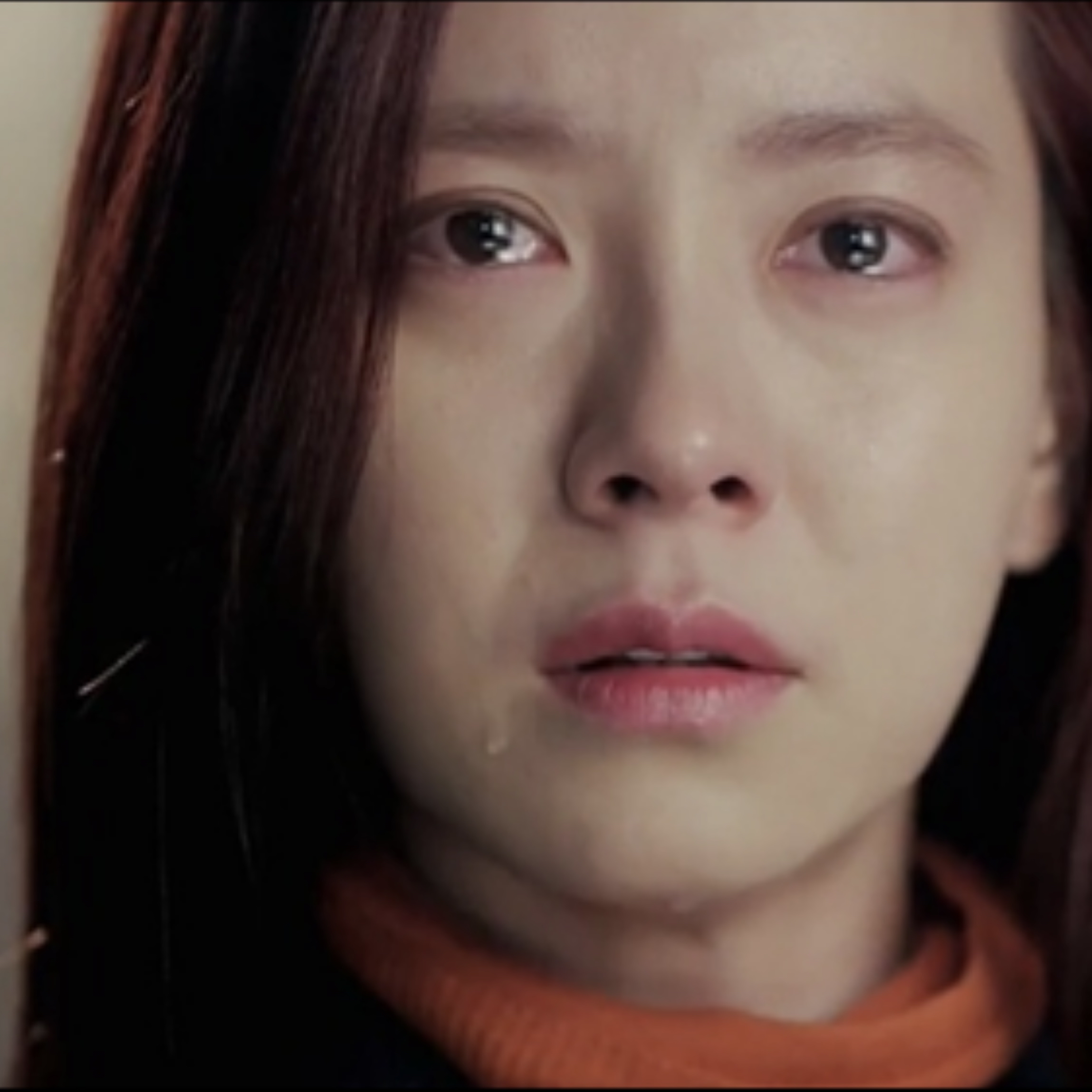 Cuplikan di balik layar dari Song Jihyo