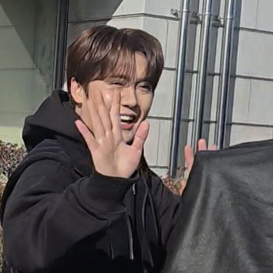 Latest photo of Son Binah