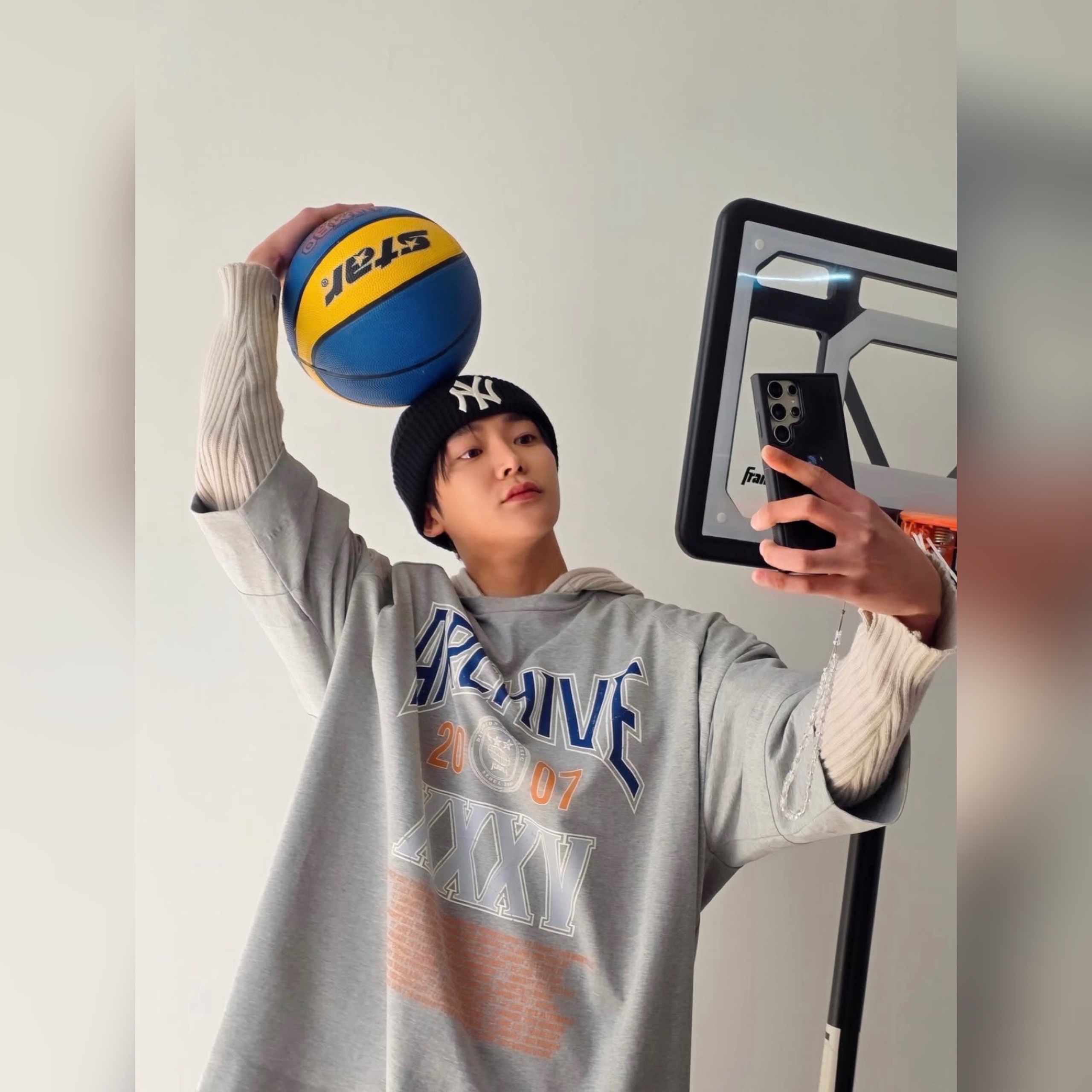 Foto terbaru dari Rowoon