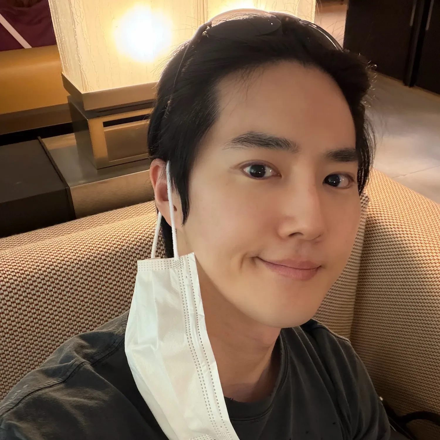Behind-the-scenes cut of Suho