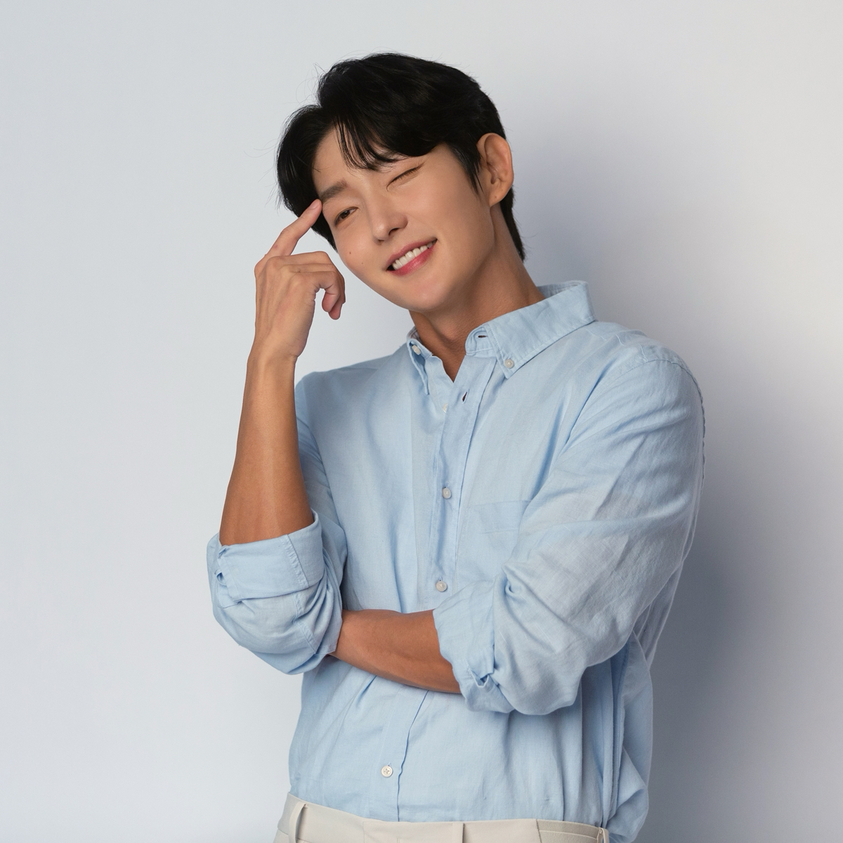 Latest photo of Lee Joongi