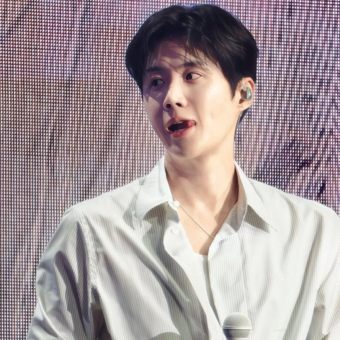 A moment captured by a fan of Kim Seonho