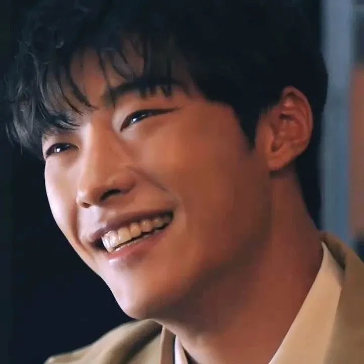 A moment captured by a fan of Woo Dohwan