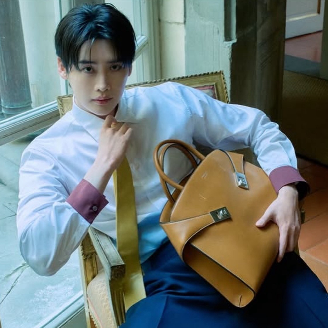 Recent activity shot of Lee Jongsuk