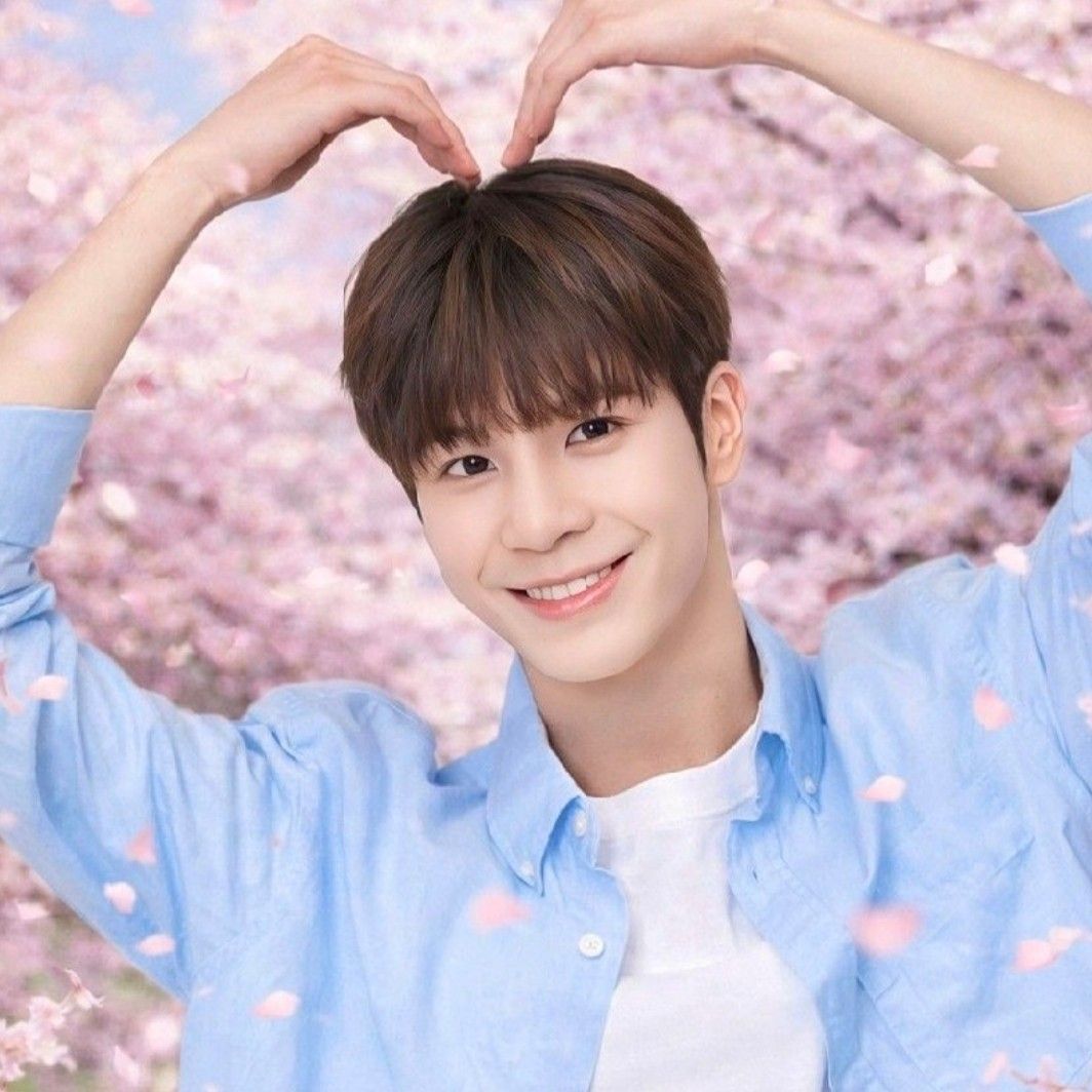 Foto terbaru dari Jeong Dongwon