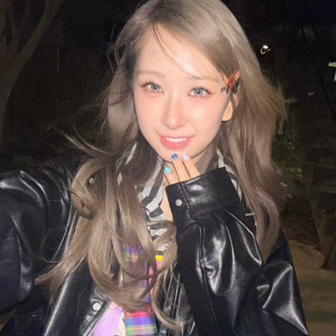 Cuplikan di balik layar dari Jeon Yujin