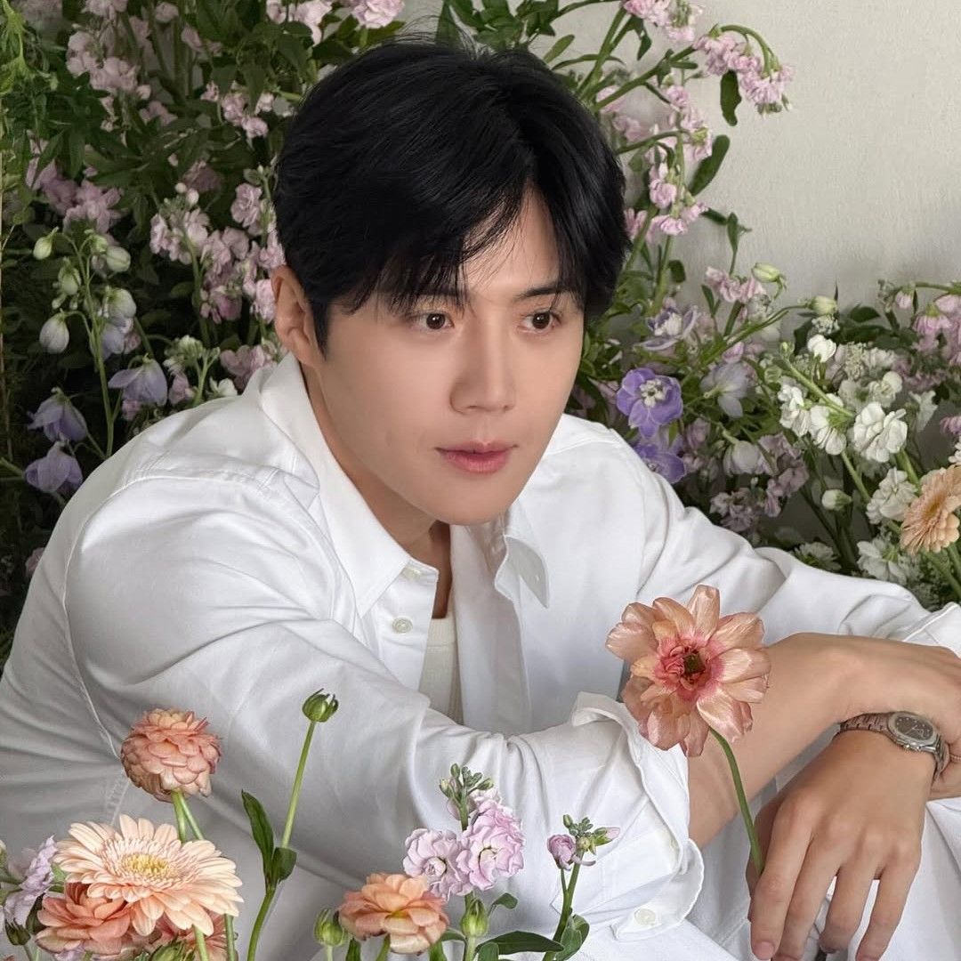 Latest photo of Kim Seonho