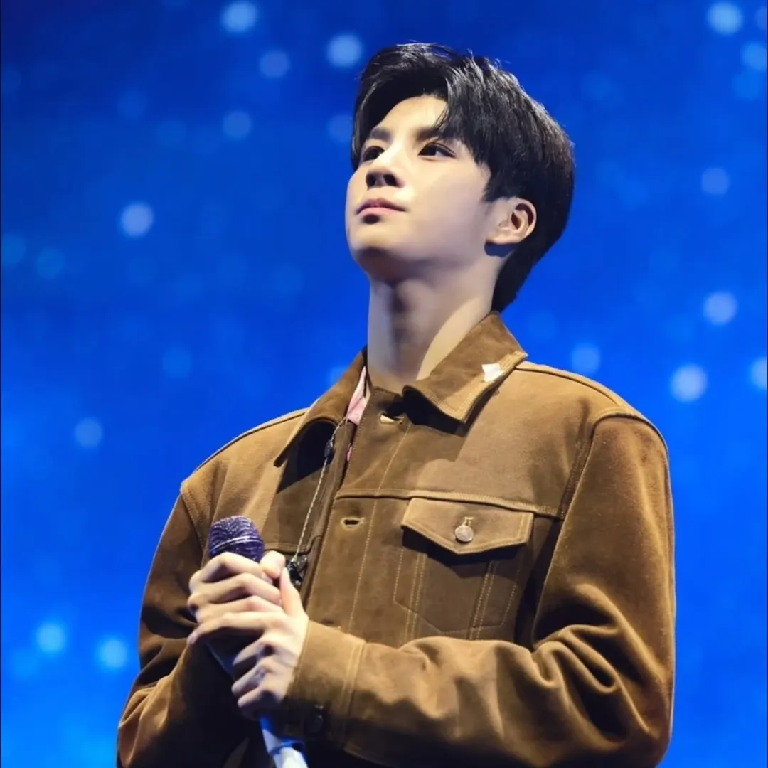 Latest photo of Jeong Dongwon