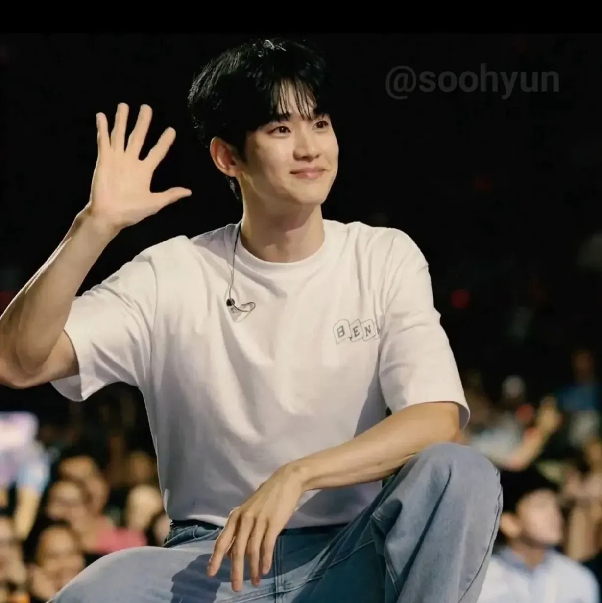 Behind-the-scenes cut of Kim Soohyun