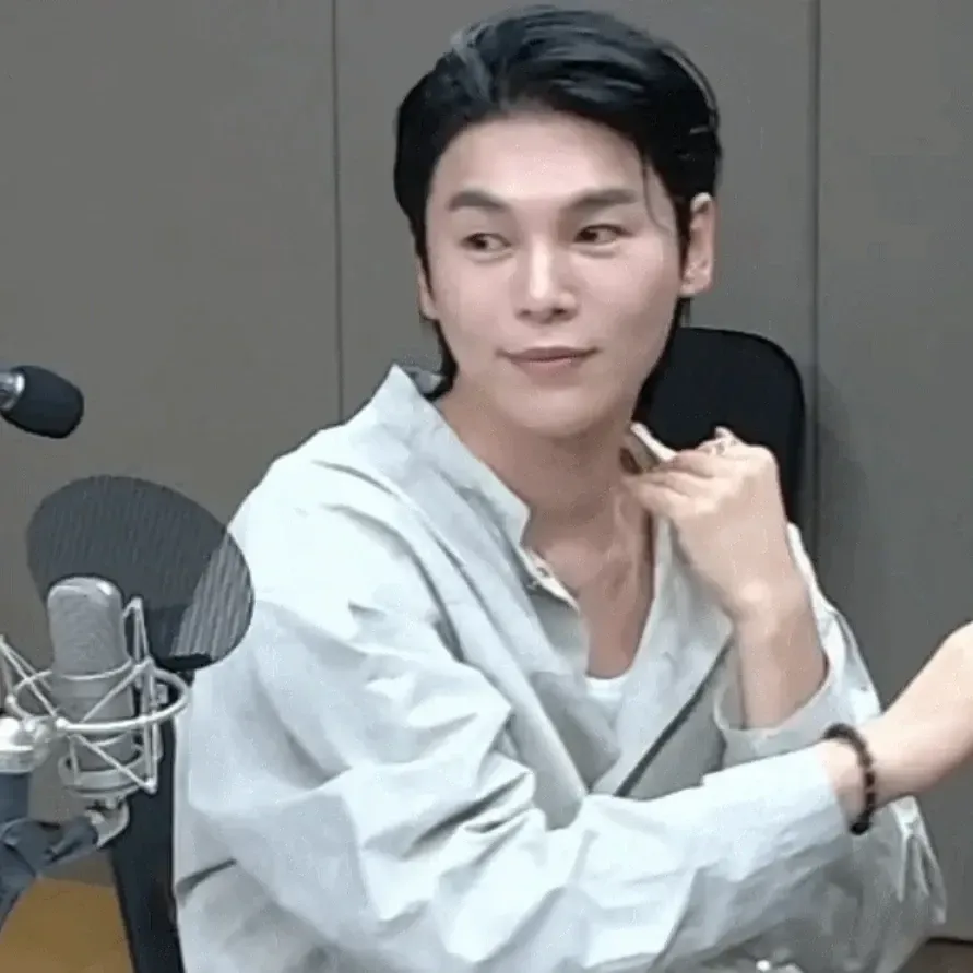 A moment captured by a fan of Kim Junsu (1991)