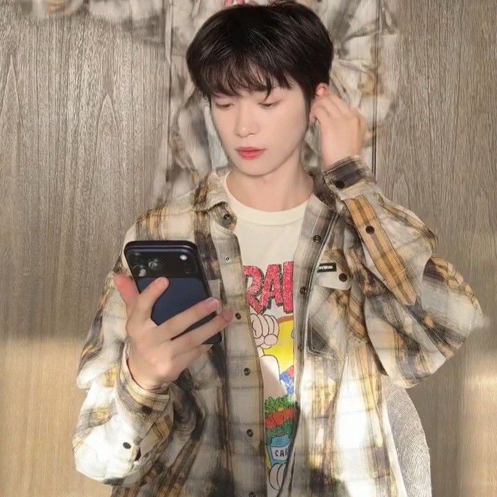 Recent activity shot of Zi Yu