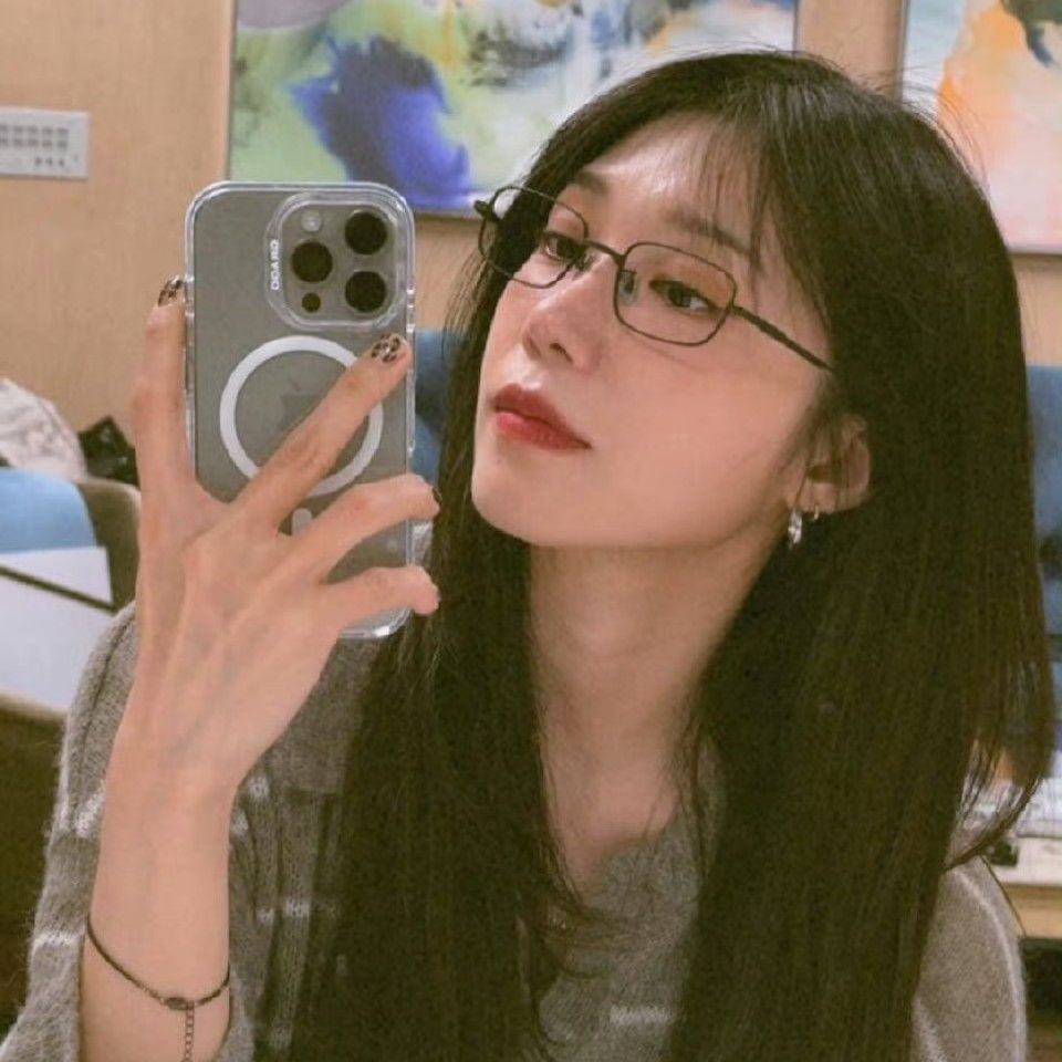 Cuplikan di balik layar dari Jung Eunji