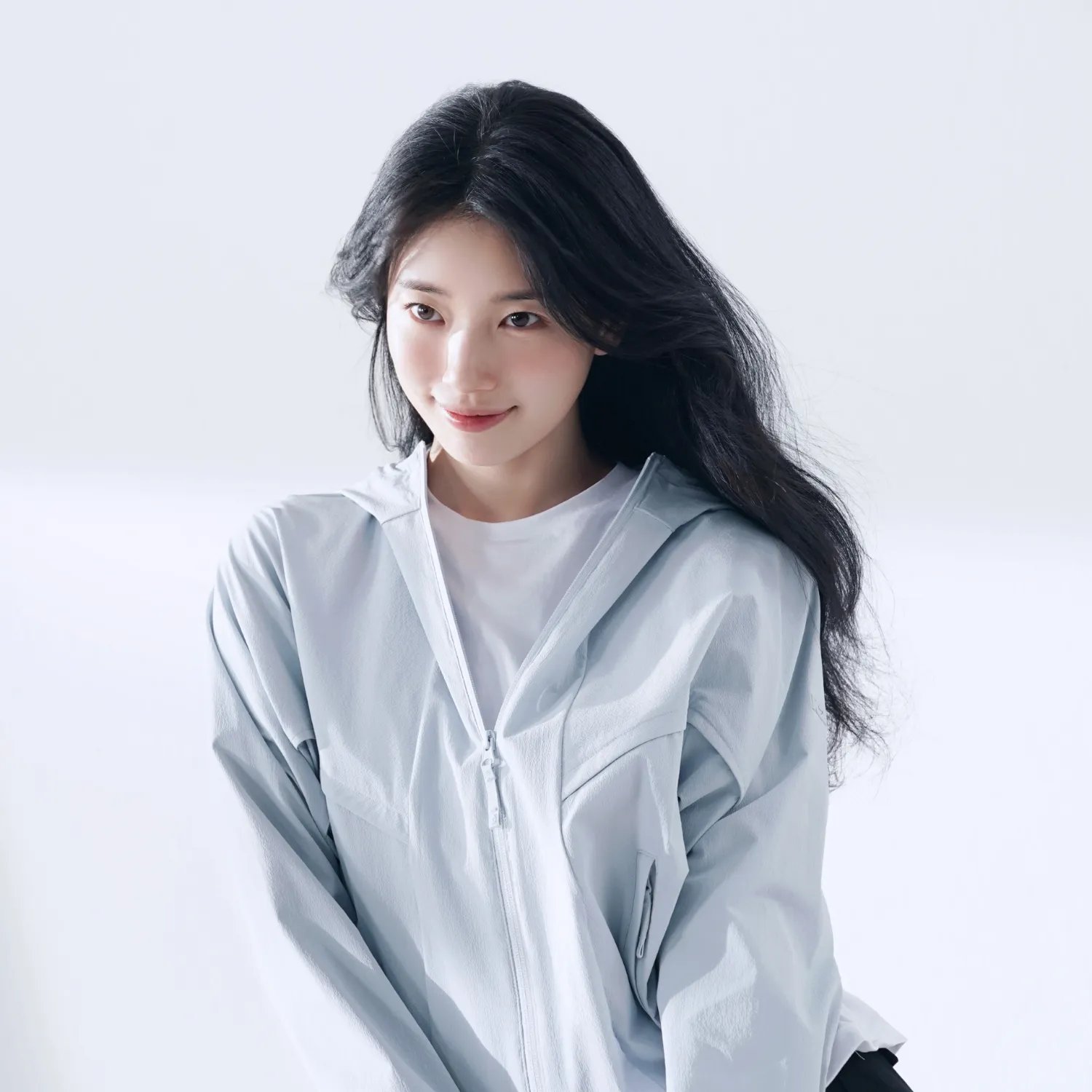 Recent activity shot of Bae Suzy