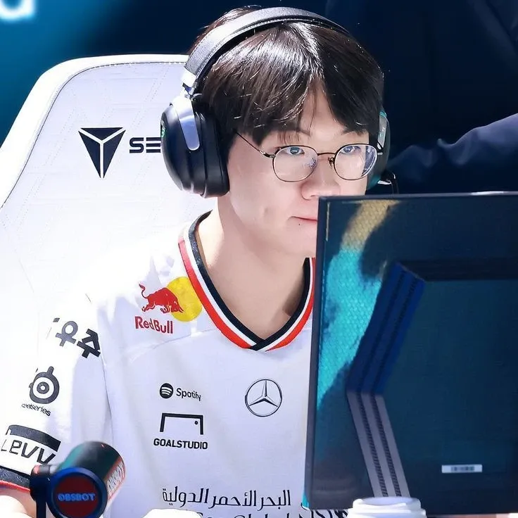 A moment captured by a fan of Doran