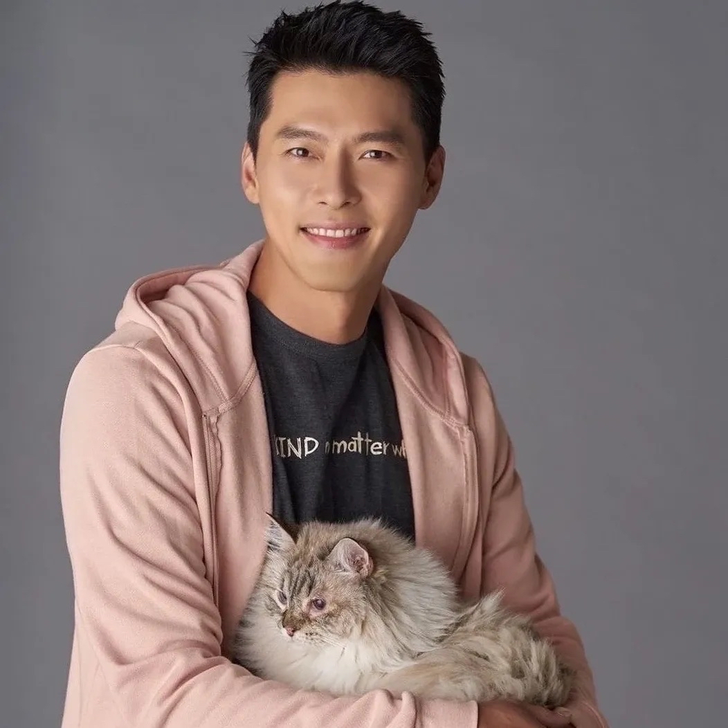 Cuplikan di balik layar dari Hyun Bin