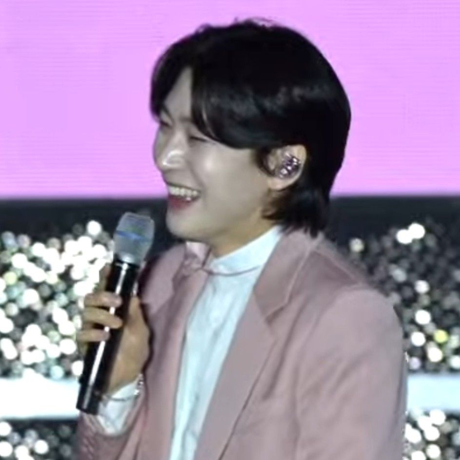 Latest photo of Kim Yongbin